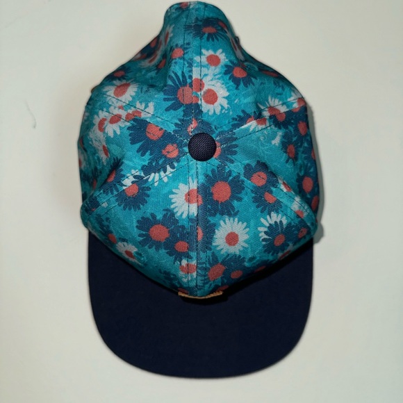 LRG Hat - Picture 2 of 5